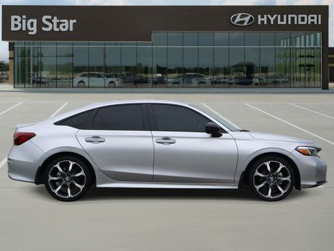 Used 2025 Honda Civic Sport image 5