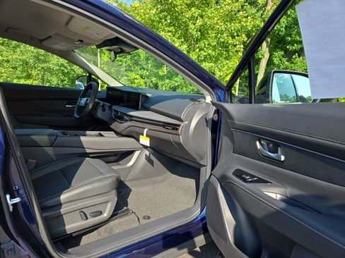 New 2025 Nissan Murano SV image 13