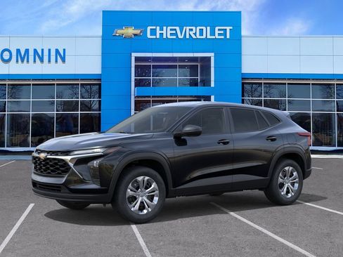 New 2026 Chevrolet Trax LS FWD image 3
