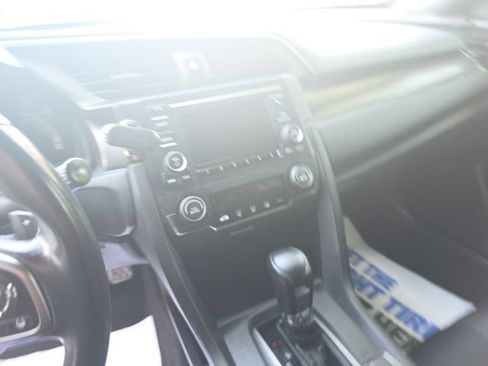 Used 2019 Honda Civic Sport image 16