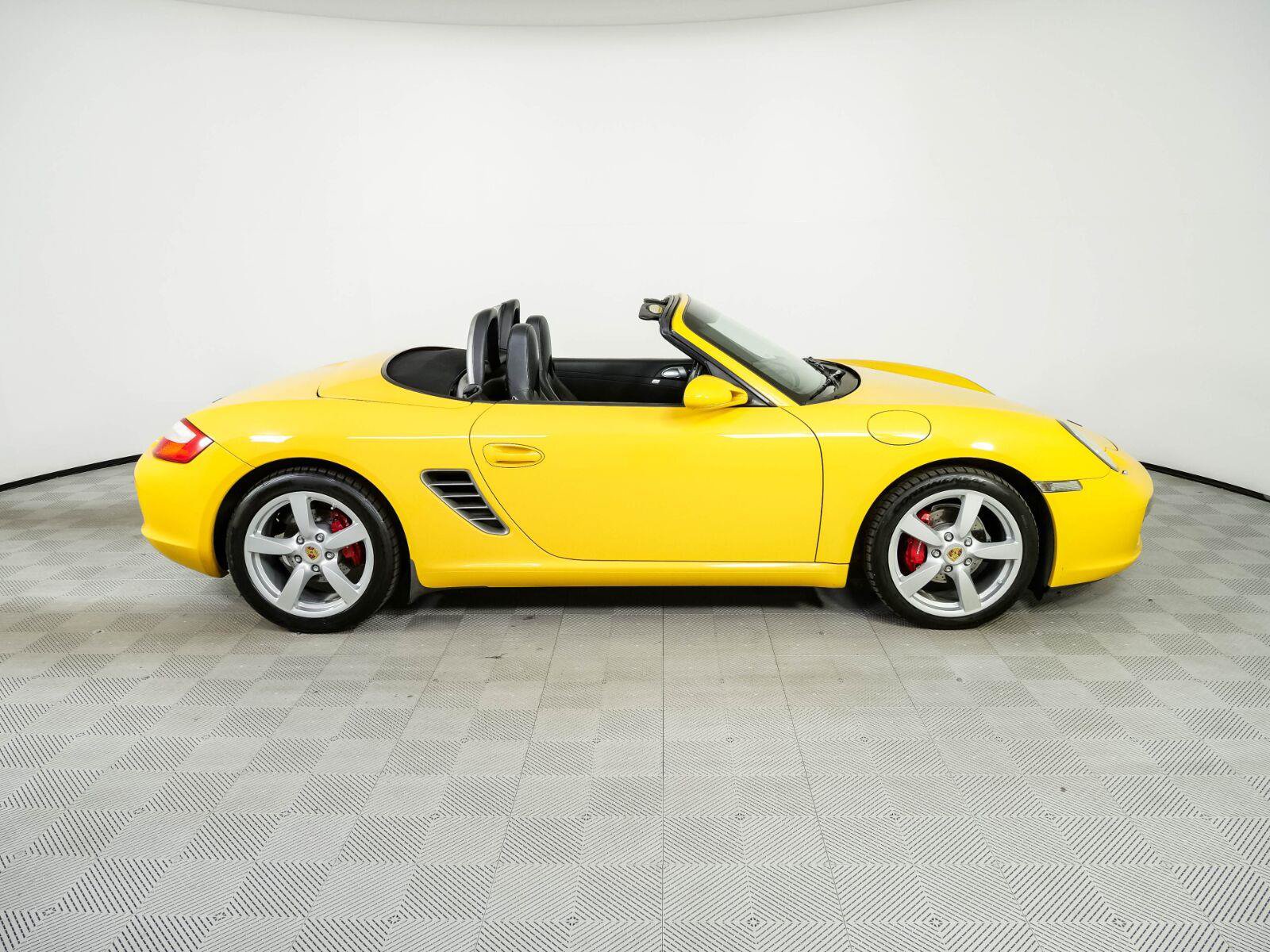 Used 2005 Porsche Boxster RWD image 18