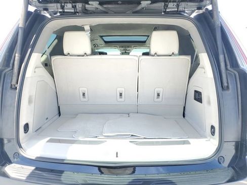 Certified 2025 Cadillac Escalade Sport Platinum w/ LPO, ONYX Package AWD/4WD image 13
