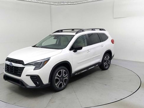 New 2025 Subaru Ascent Limited w/ Popular Package #2 image 4