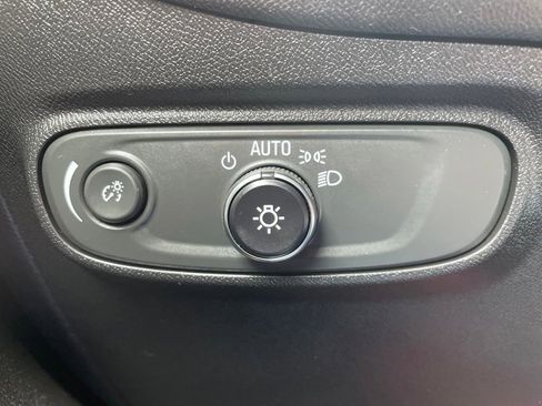 Used 2018 Chevrolet Equinox LT AWD/4WD image 23