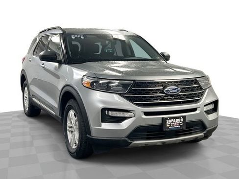 Used 2022 Ford Explorer XLT w/ Equipment Group 202A image 1