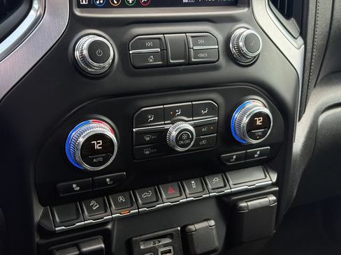 Used 2019 GMC Sierra 1500 SLE w/ SLE Value Package AWD/4WD image 31