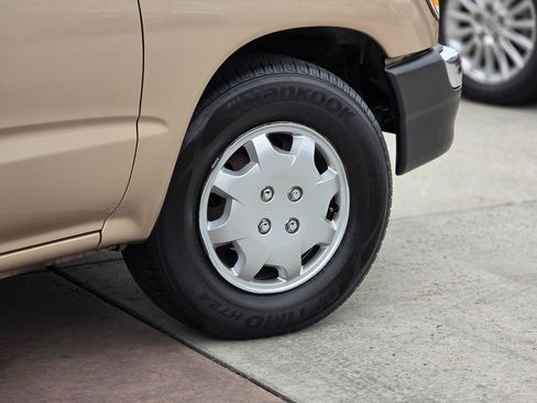 Used 1998 Toyota Tacoma 2WD Xtracab V6 image 13