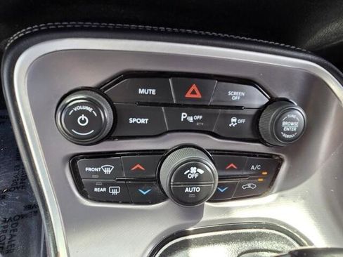 Used 2021 Dodge Challenger R/T w/ Driver Convenience Group RWD image 7