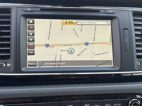 Used 2018 Kia Sedona SX FWD image 19