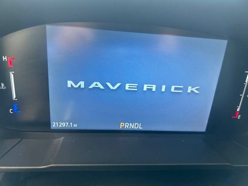 Used 2025 Ford Maverick XLT w/ Equipment Group 301A AWD/4WD image 4