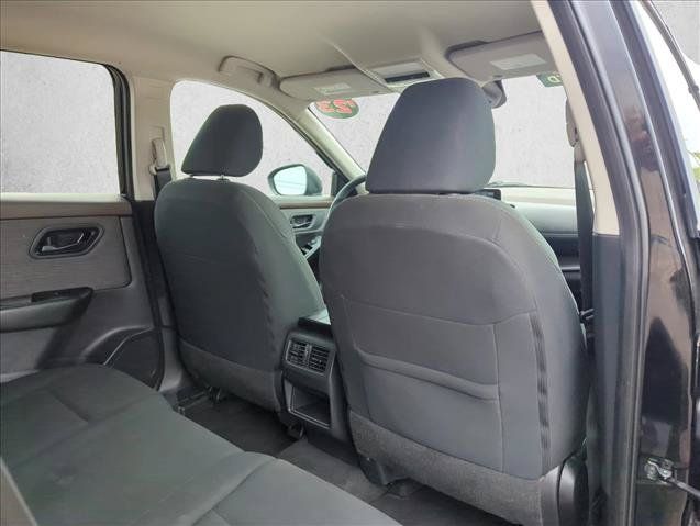 Used 2023 Nissan Rogue S FWD image 19