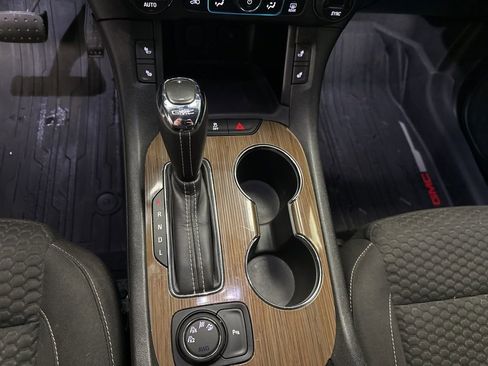 Used 2019 GMC Acadia SLE w/ Driver Alert Package I AWD/4WD image 20