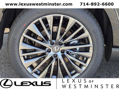 New 2026 Lexus RX 450h AWD image 2