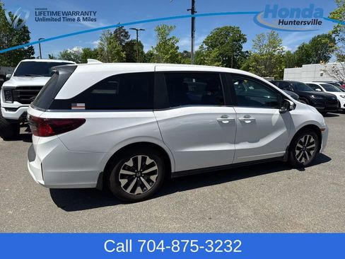 Used 2025 Honda Odyssey EX-L image 9