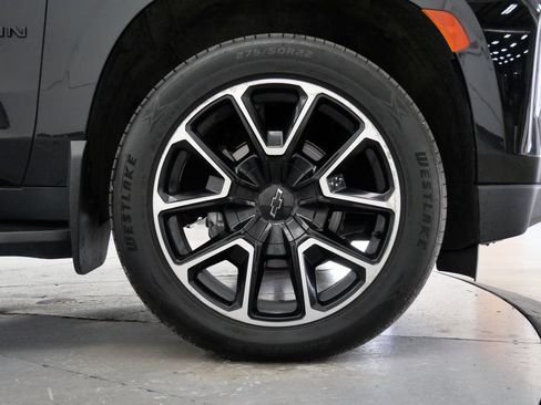 Used 2023 Chevrolet Suburban RST w/ Luxury Package AWD/4WD image 36