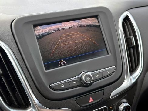 Used 2021 Chevrolet Equinox LT FWD image 23