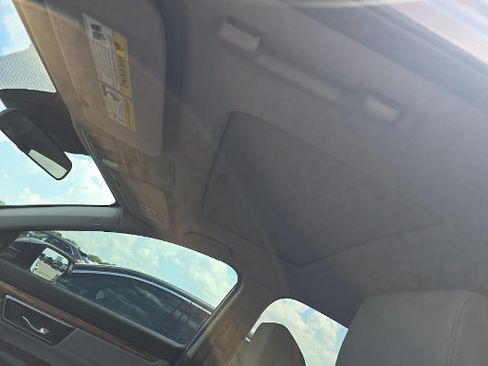 Used 2017 Honda CR-V EX image 6