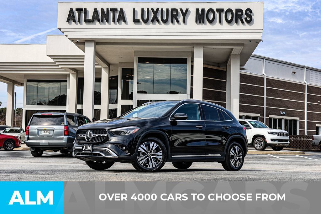Used 2025 Mercedes-Benz GLA 250 4MATIC image 2