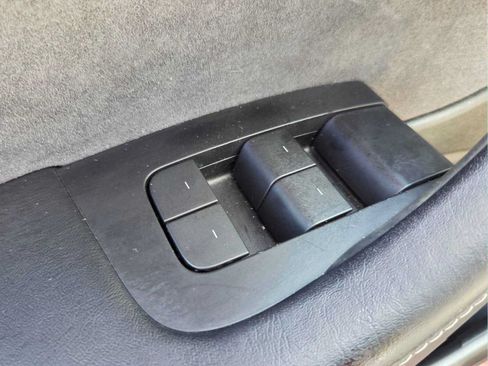 Used 2022 Tesla Model 3 Long Range AWD/4WD image 32