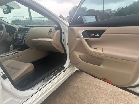 Used 2016 Nissan Altima 2.5 SL w/ 2.5 Technology w/LED Package image 48