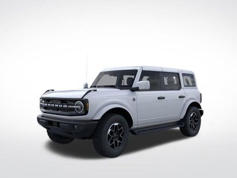 New 2026 Ford Bronco Outer Banks AWD/4WD image 2
