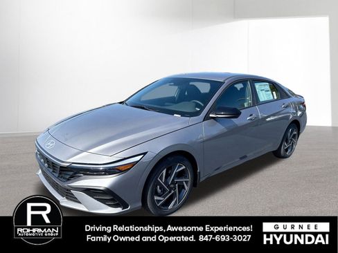 New 2025 Hyundai Elantra Sport image 5