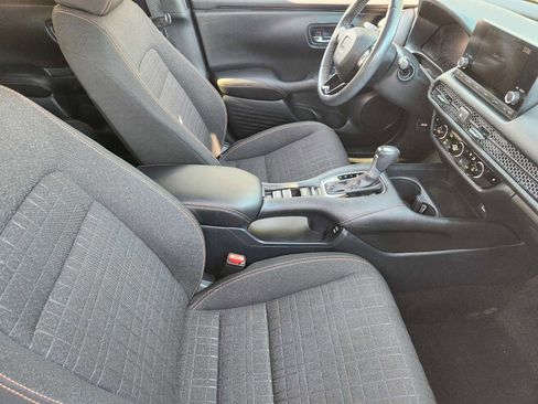 Used 2024 Honda HR-V Sport image 14