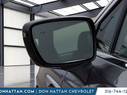 Used 2021 Buick Enclave Avenir w/ Avenir Technology Package AWD/4WD image 30