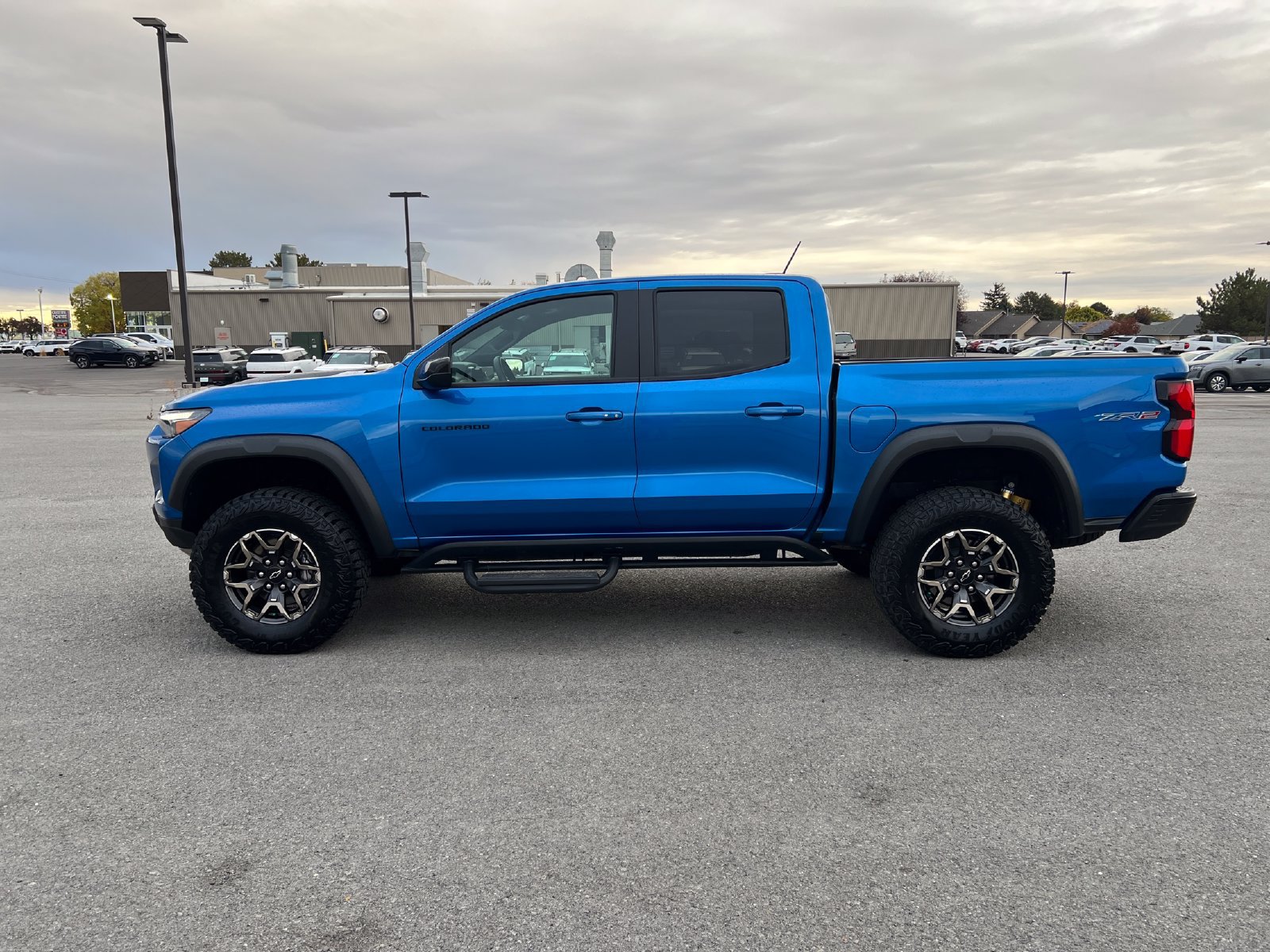 Used 2024 Chevrolet Colorado ZR2 AWD/4WD image 6