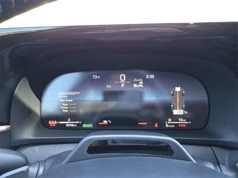 Used 2025 Toyota Crown Signia image 32