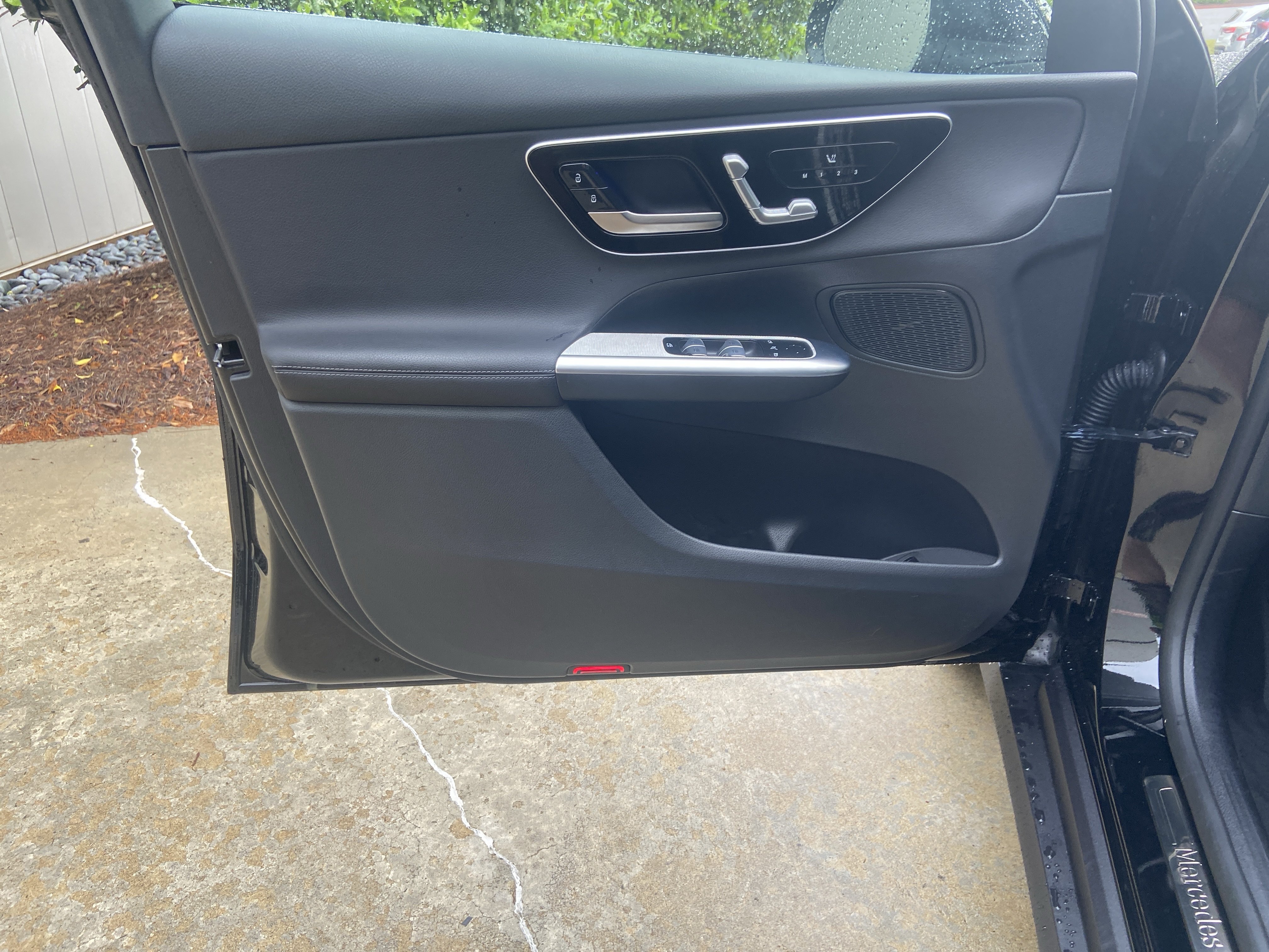 Used 2025 Mercedes-Benz GLC 300 image 18