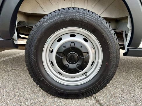 Used 2025 Ford Transit 250 148 High Roof Extended w/ Load Area Protection Package image 24