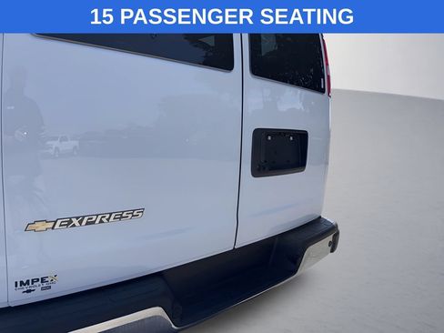 Used 2025 Chevrolet Express 3500 LT w/ LT Preferred Equipment Group RWD image 26