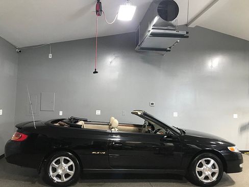 Used 2002 Toyota Solara SLE FWD image 3
