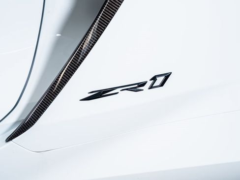 Used 2026 Chevrolet Corvette ZR1 w/ ZR1 Carbon Fiber Aero Package image 24