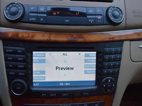 Used 2008 Mercedes-Benz E 350 4MATIC Wagon image 20