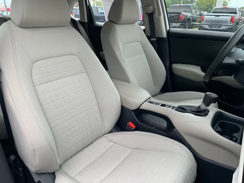 Used 2025 Honda HR-V LX image 22