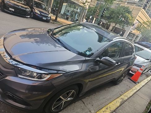 Used 2022 Honda HR-V EX image 11