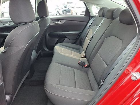 Used 2019 Kia Forte LXS FWD image 13