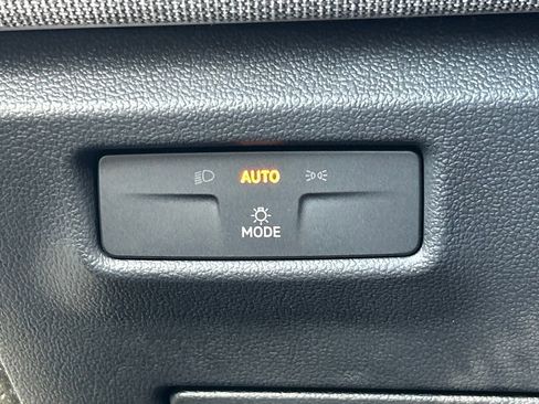 Certified 2026 Volkswagen Tiguan S FWD image 27