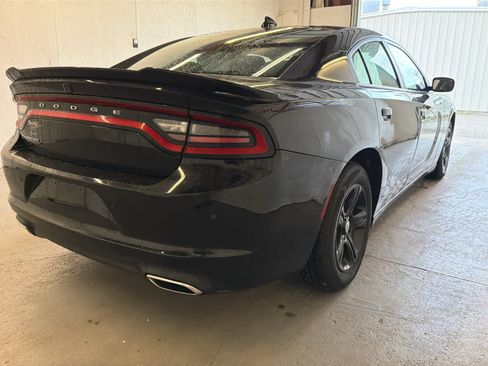 Used 2023 Dodge Charger SXT image 5