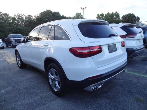 Used 2017 Mercedes-Benz GLC 300 4MATIC image 4