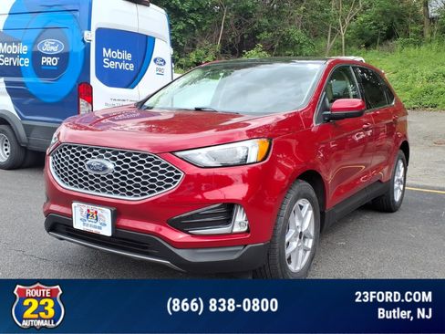 Certified 2024 Ford Edge SEL w/ Convenience Package AWD/4WD image 4