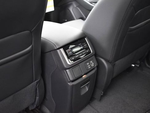 New 2026 Subaru Ascent Limited image 24