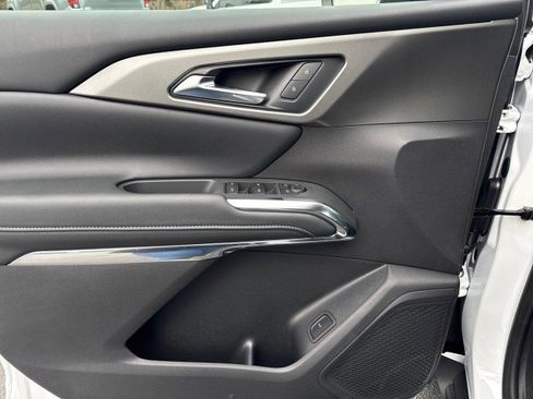 New 2026 Chevrolet Traverse LT w/ Midnight/Sport Edition image 23