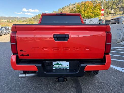 Certified 2024 Toyota Tacoma TRD Off-Road image 7