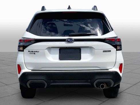 Certified 2025 Subaru Forester Limited AWD/4WD image 5
