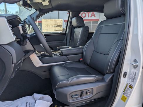 New 2026 Toyota Tundra Limited image 12