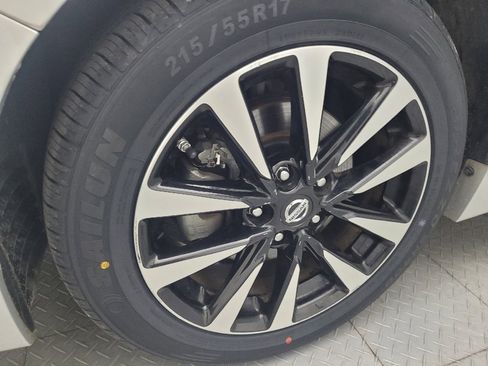 Used 2018 Nissan Altima 2.5 SV FWD image 31