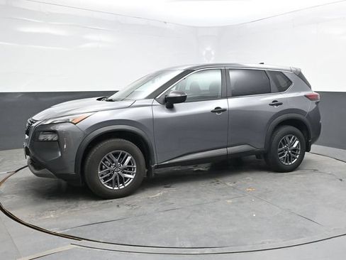 Used 2023 Nissan Rogue S AWD/4WD image 3